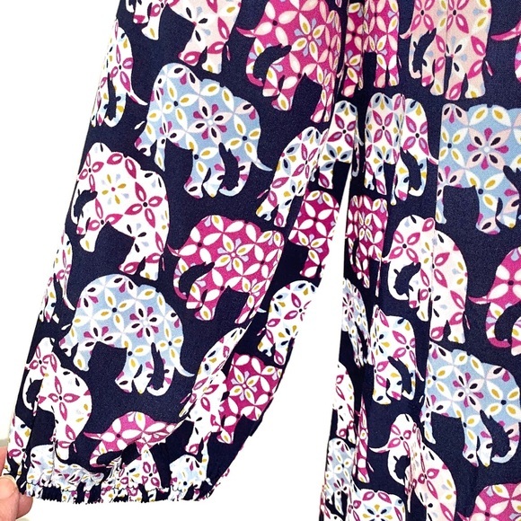 Crown & Ivy size S navy & pink elephant print 3/4 sleeve V-neck pullover blouse - Picture 7 of 12